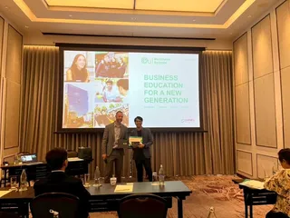 งานนำเสนอจาก EU Business School