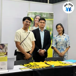 Ma-Ger Education ที่งานแนะแนวของ IU
